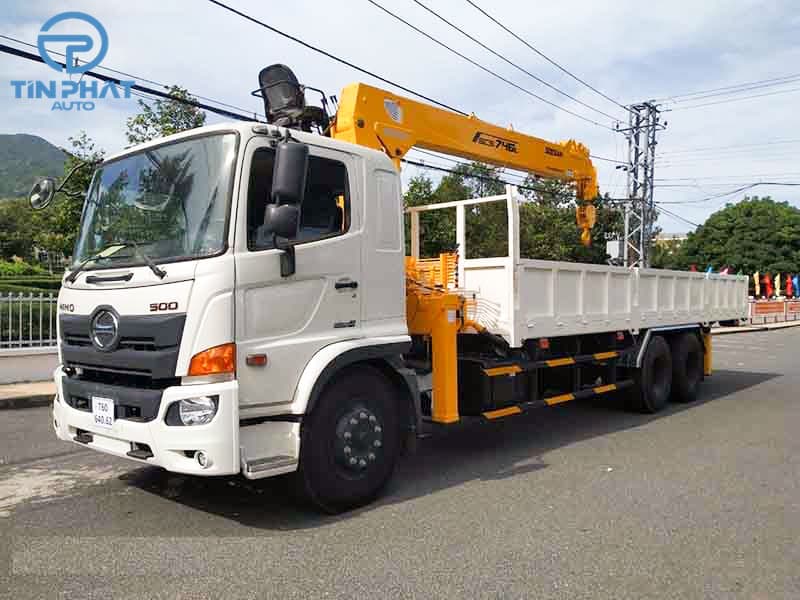 Xe Tải HINO 3 Chân FL8JW7A 12 tấn gắn cẩu SOOSAN 746L 4