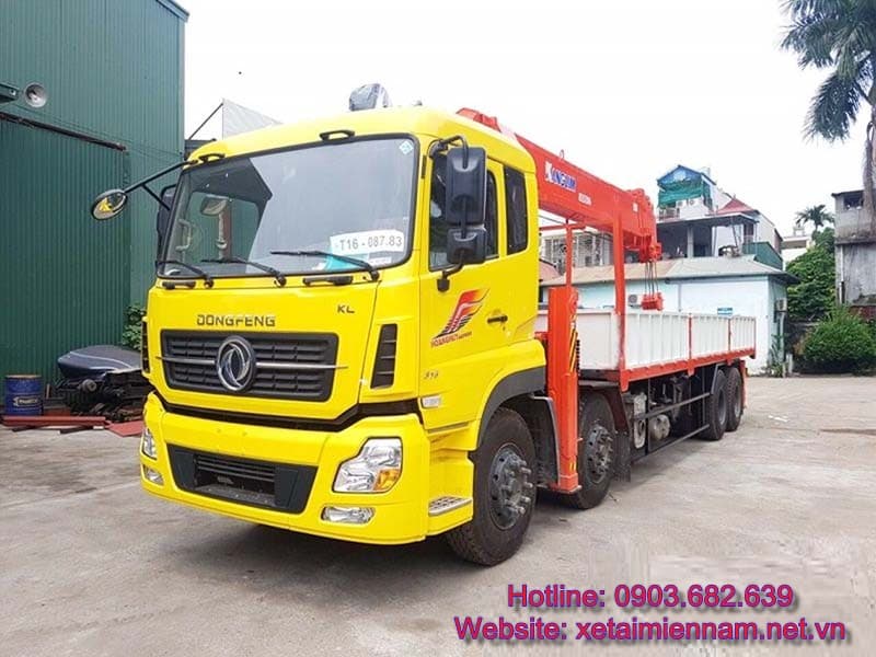 Xe Dongfeng 4 Chân Gắn Cẩu Kanlim 15 Tấn