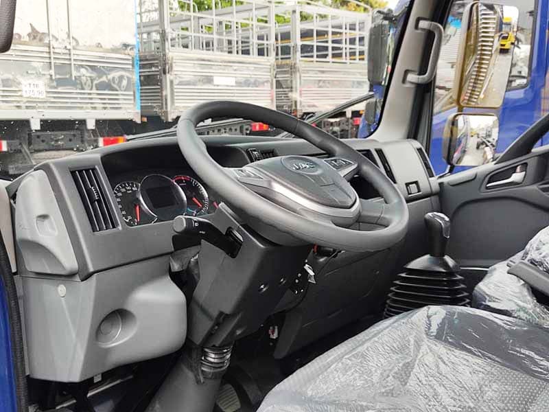 Xe Tải JAC 1.9 Tấn Thùng Mui Bạt Dài 4.4 Mét 3