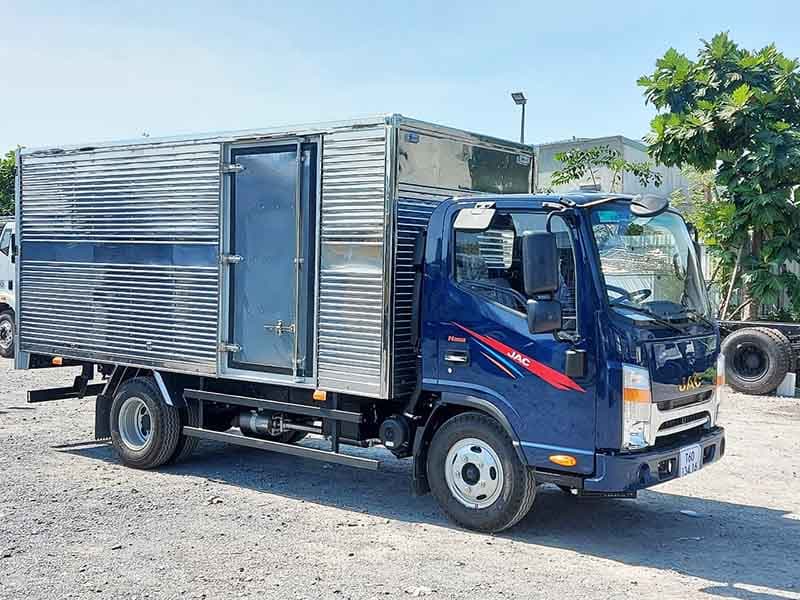 Xe Tải JAC 1.99 Tấn Thùng Kín- JAC 1T99 4