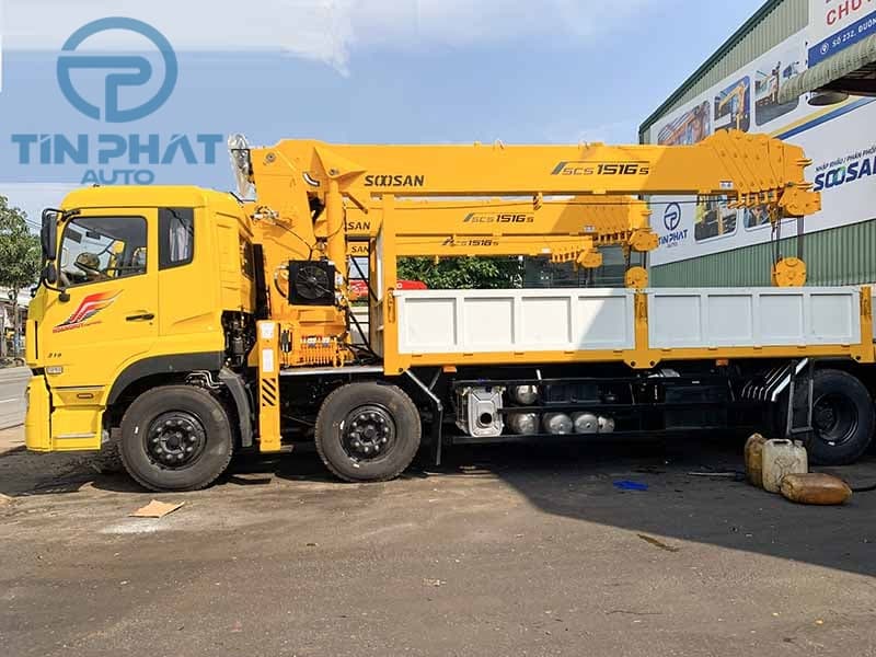 Xe Tải Dongfeng 4 Chân Gắn Cẩu Soosan 15 Tấn 3