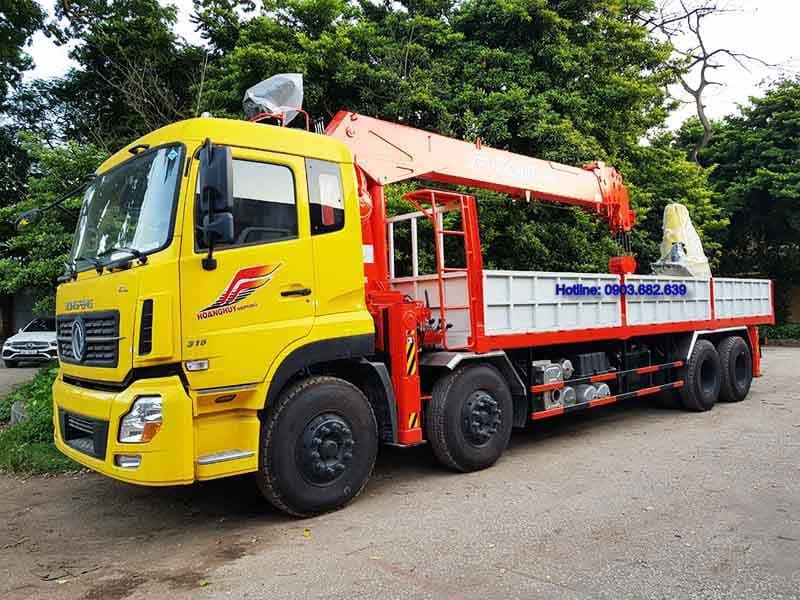 Xe Cẩu Dongfeng 4 Chân gắn Cẩu Kanglim 12 Tấn 2