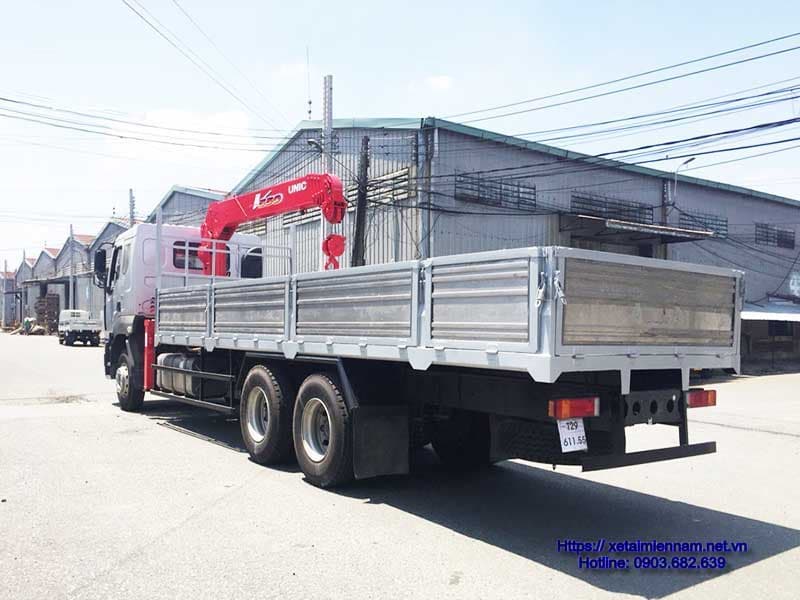 Xe Chenglong 3 Chân Gắn Cẩu Unic 5 Tấn 3