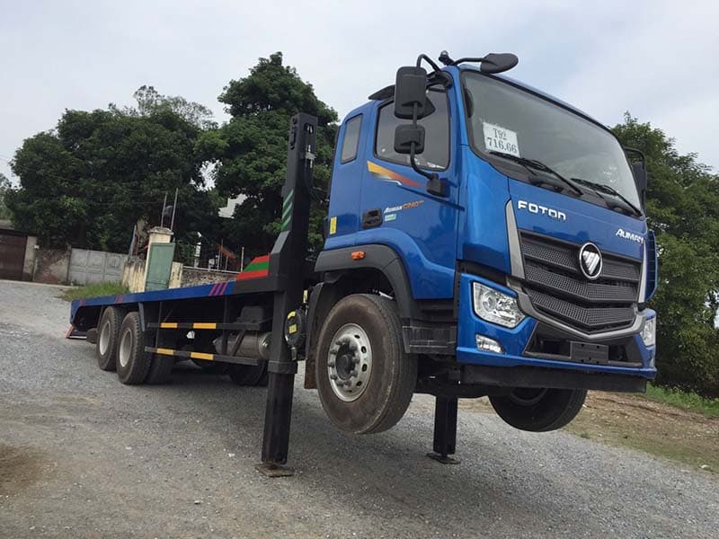 Xe Nâng Đầu Chở Máy Công Trình Thaco Auman 3 Chân 2
