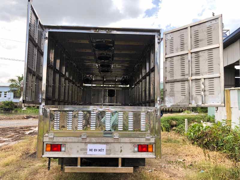 Xe Tải Chở Gà con Isuzu 1.8 Tấn thùng 4.3m 4