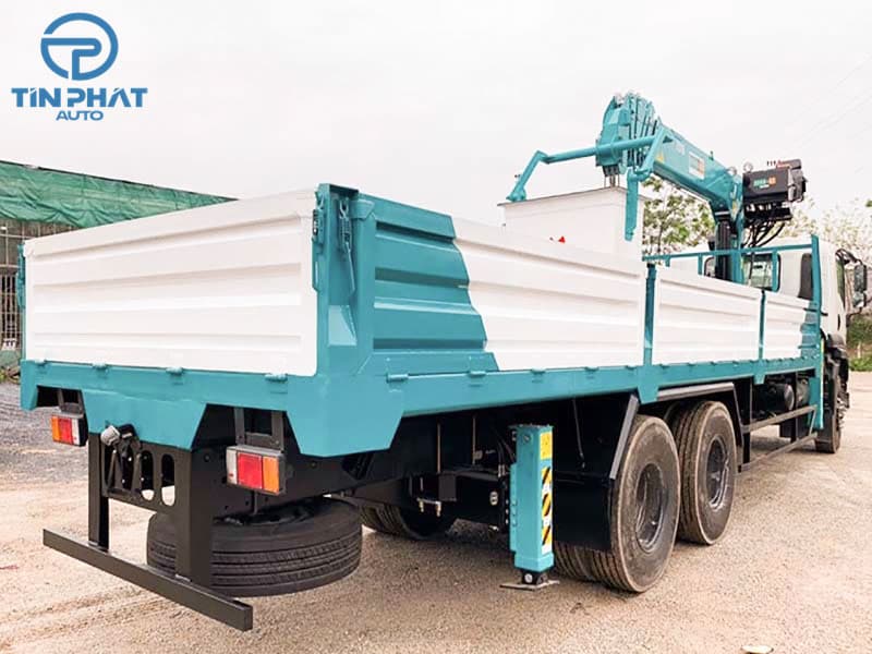 Xe Tải Isuzu FVM Gắn Cẩu 6 Tấn 3