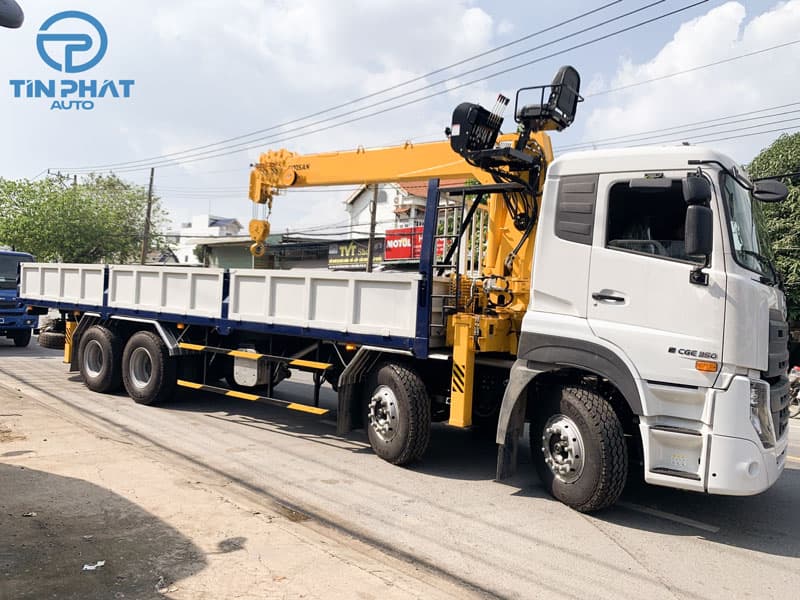 Xe Tải UD 4 Chân Gắn Cẩu Soosan 12 Tấn- SCS1215LS 2