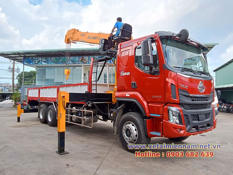 Xe Chenglong 3 Chân Gắn Cẩu Soosan 9 Tấn 2