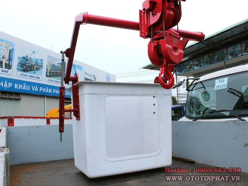 Xe Tải Hino Gắn Cẩu Unic 3 Tấn 5 Khúc 7