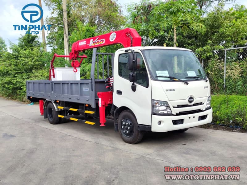 Xe Tải Hino Gắn Cẩu Unic 3 Tấn 5 Khúc 4