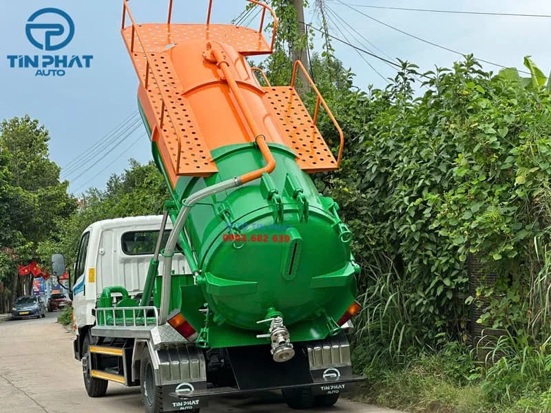 Xe Hút Hầm Cầu Bể Phốt 6 Khối 4