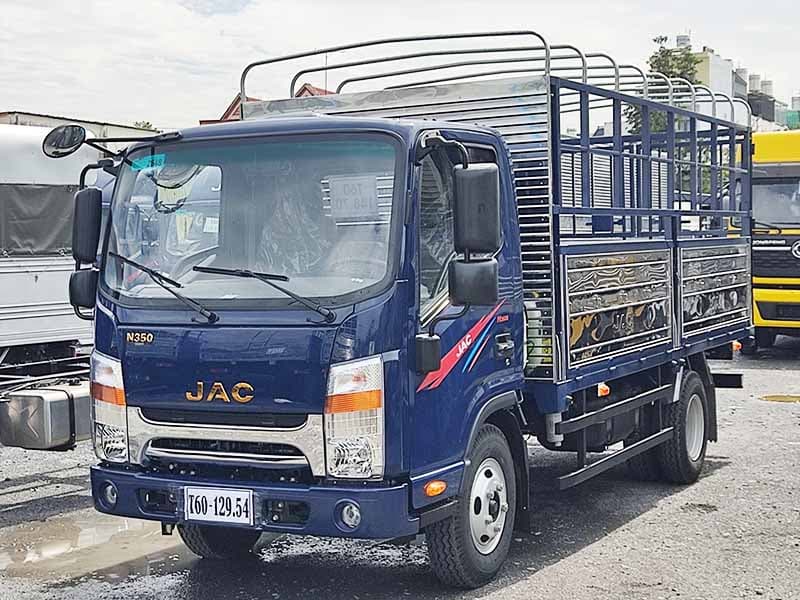 Xe Tải JAC 3.45 Tấn Thùng Mui Bạt