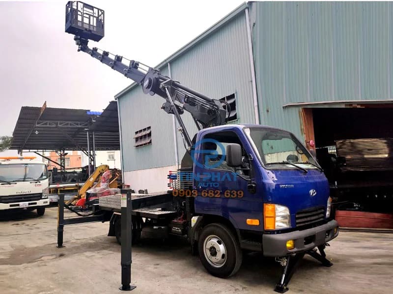 Xe Nâng Người Làm Việc Trên Cao