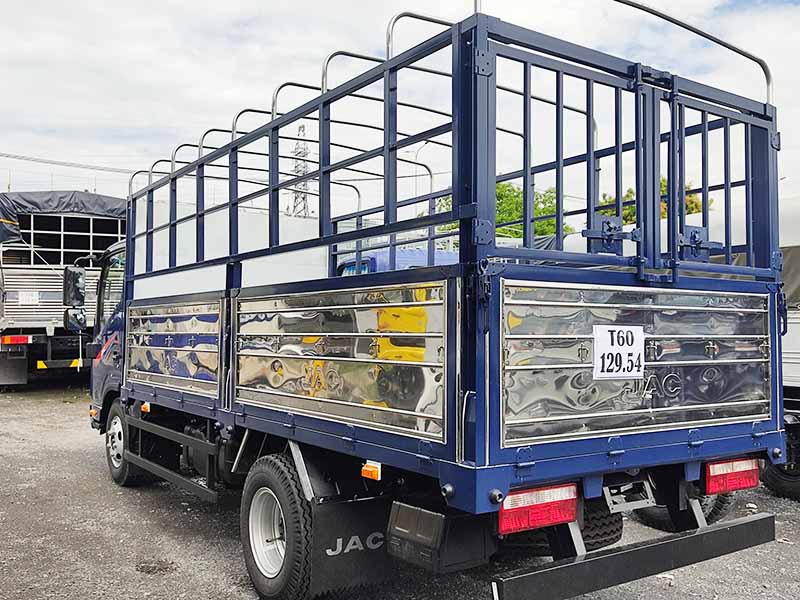 Thùng xe đóng mới có sẵn