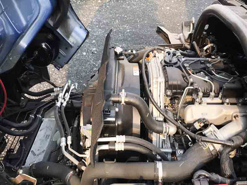 xe-cho-gia-cam-hyundai-n250-dong-co