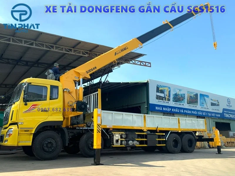 Xe Cẩu Dongfeng 4 Chân Gắn Cẩu Soosan 15 Tấn
