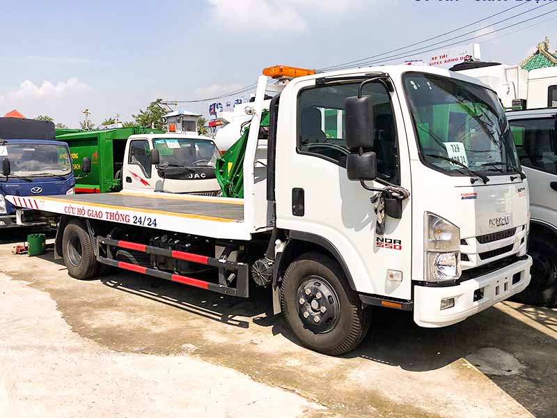 isuzu cứu hộ giao thông