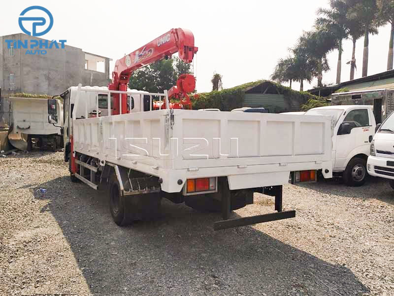 Xe Tải Isuzu NPR400 Gắn Cẩu Unic 3 Tấn