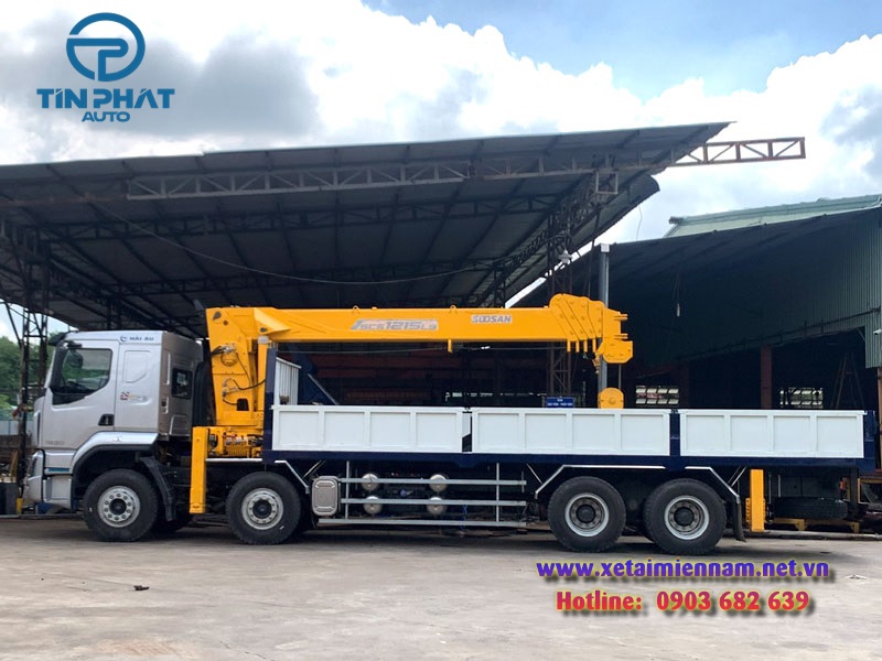 Xe Chenglong 4 Chân Gắn Cẩu Soosan 12 Tấn